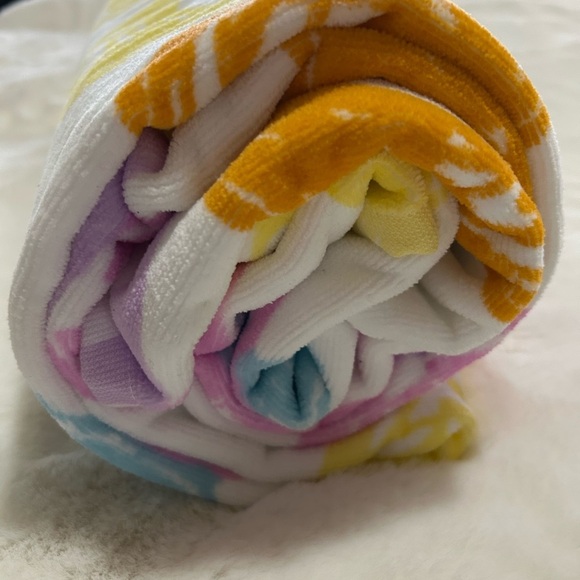 Coach Beach Towel - Picture 10 of 12